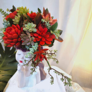 Hoa sen đá cô gái