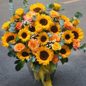 Lẵng Hoa Hướng Dương Vàng Rực - Quà Tặng Khai Trương